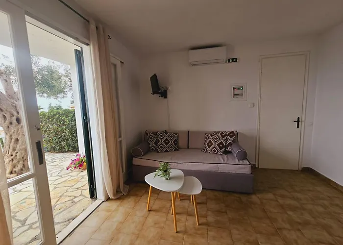 דירה Corfu 24 גליפאדה